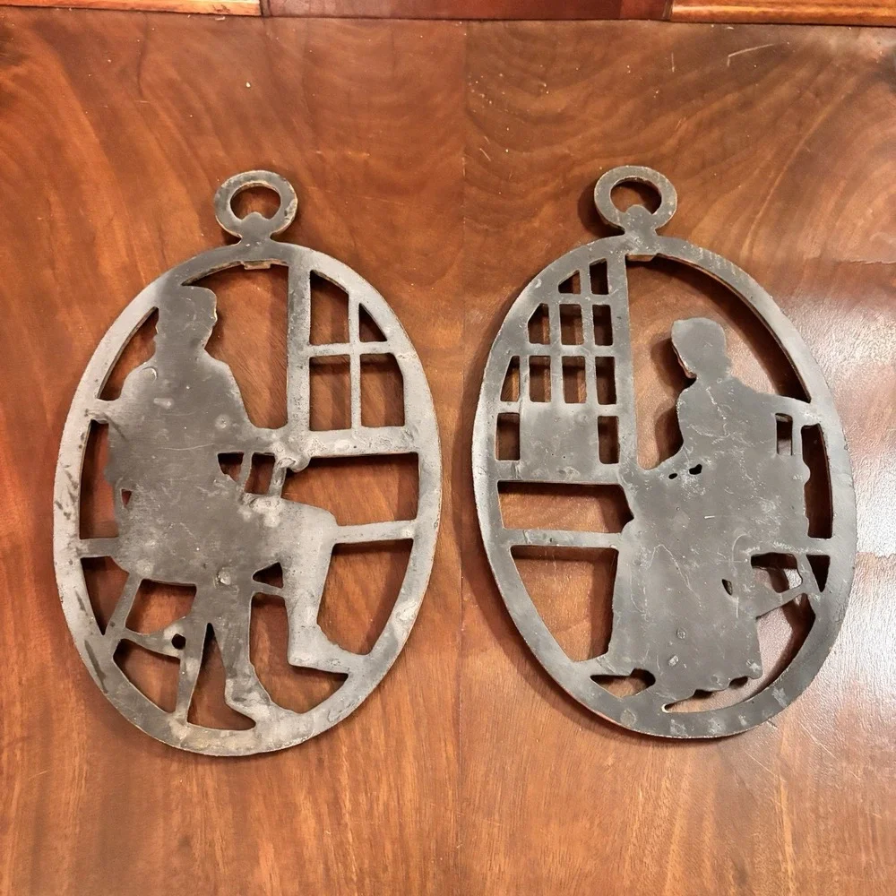 Vintage Metal Colonial Man & Woman Wall‎ Hangings Americana Plaques 11.5